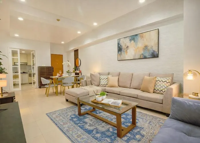 New! Spacious 2br In Bgc With Fast Wifi