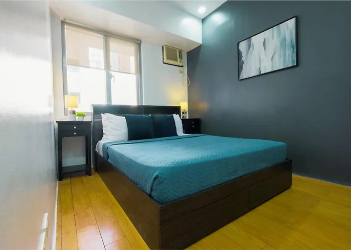 New! Spacious 2br In Bgc With Fast Wifi