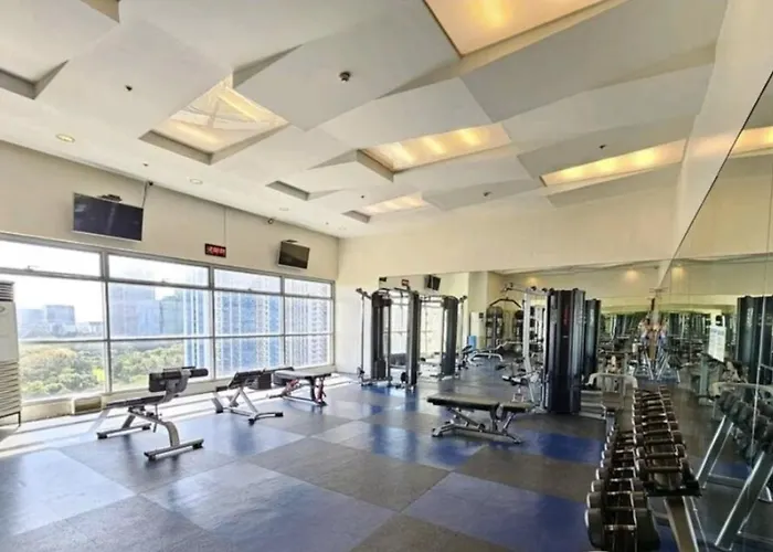New! Spacious 2br In Bgc With Fast Wifi Apartamento *