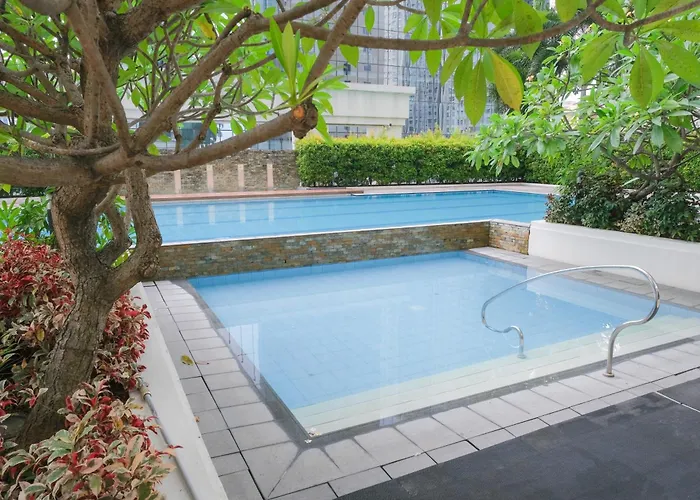 New! Spacious 2br In Bgc With Fast Wifi *